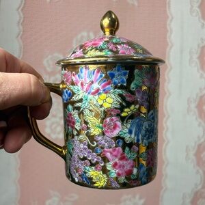 Floral Chinoiserie Lidded Mug | Gold Detail